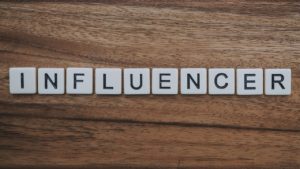 influenceur réseaux sociaux